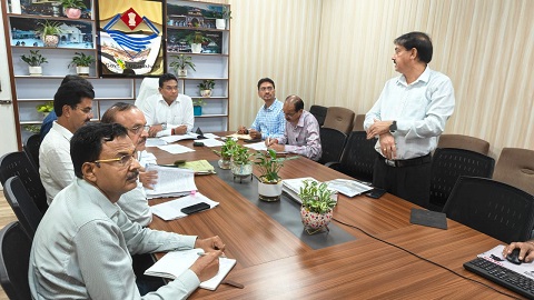 सीएम धामी के निर्देशों पर आवास विभाग ने तेज की कार्रवाई