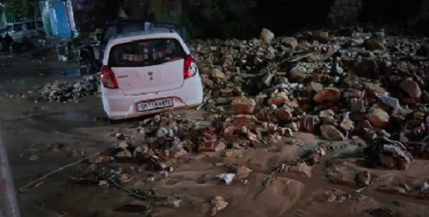 चमोली में बारिश का तांडव, नारायणबगड़ बाजार में मलबा-बोल्डर आने से मची अफरा-तफरी..