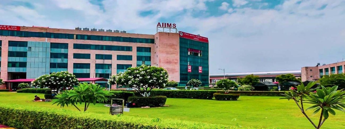 AIIMS ऋषिकेश ने रचा इतिहास: 35 किलो का बोन ट्यूमर हटाकर बनाया गिनीज वर्ल्ड रिकॉर्ड