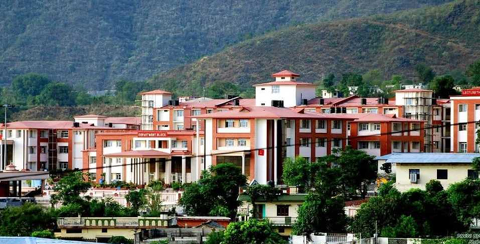 गढ़वाल की स्वास्थ्य सेवाओं को नई पहचान, श्रीनगर बेस अस्पताल बना NABH प्रमाणित..