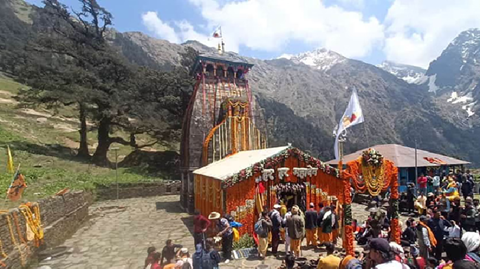 द्वितीय केदार मद्महेश्वर की यात्रा आज से बहाल, ट्रॉली संचालन का बदला समय..
