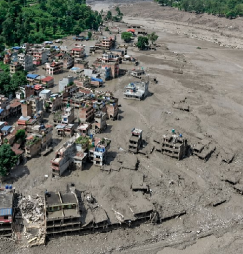 नेपाल-चीन सीमा पर विनाशकारी बाढ़, 165 शव बरामद, 1500 लोगों की तलाश जारी..