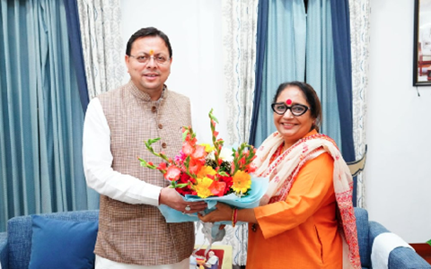 कोटद्वार की लंबित परियोजनाओं पर ऋतु खण्डूड़ी की CM धामी से चर्चा..